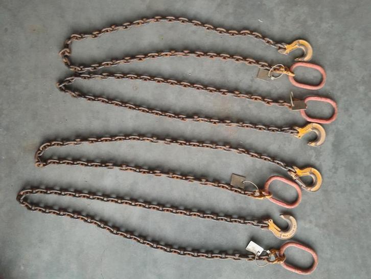 4 kettingen van 2 meter lang en 8 mm dik., Doe-het-zelf en Bouw, Lieren en Takels, Gebruikt, Ophalen