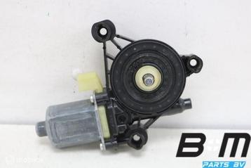Raammotor linksvoor Audi A3 SB 5Q0959801B beschikbaar voor biedingen