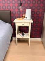 2 witte nachtkastjes, Huis en Inrichting, Ophalen, Gebruikt, 55 tot 70 cm, 45 tot 65 cm