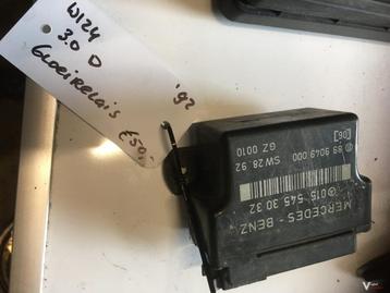 Mercedes w124 3.0 1992 diesel Gloeirelais beschikbaar voor biedingen