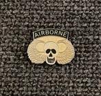 PIN - AIRBORNE - SKULL - CRÂNE - DOODSKOP, Verzamelen, Verzenden, Gebruikt, Overige onderwerpen, Speldje of Pin