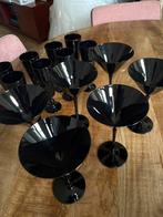 Set zwarte cocktail glazen, Verzamelen, Glas en Drinkglazen, Ophalen, Zo goed als nieuw