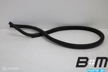 Parafaanrubber VW Touran 1T beschikbaar voor biedingen