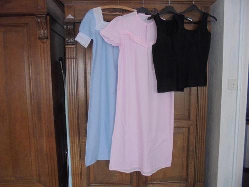 2CHEMISES de NUIT +2 GAINES synthétique - t.42/44 - NEUF, Kleding | Dames, Overige Dameskleding, Nieuw, Ophalen