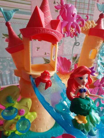 Maison Ariel petite sirène et son crabe - Disney