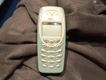 NOKIA 3110 oud model beschikbaar voor biedingen