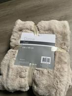 Nieuw zacht  deken 130x160, Huis en Inrichting, Woonaccessoires | Plaids en Woondekens, Ophalen of Verzenden