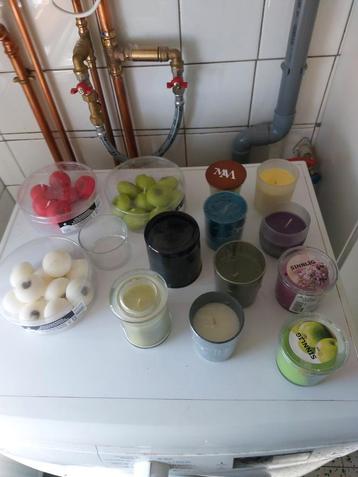 À VENDRE LOT DE BOUGIES PARFUMÉS +LOT ALLUMETTES  beschikbaar voor biedingen