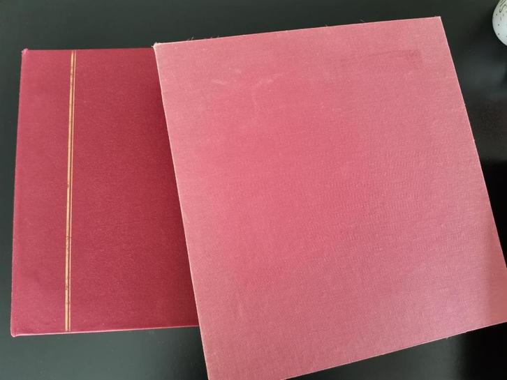 rood postzegelalbum met foedraal - 24 witte pagina's (leeg), Postzegels en Munten, Postzegels | Toebehoren, Verzamelalbum, Ophalen of Verzenden