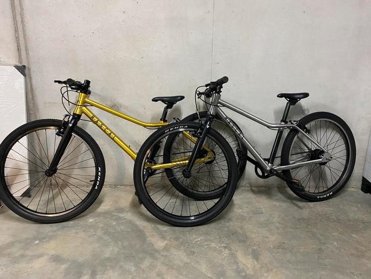 2 x mtb Rascal 24 inch met riemaandrijving, Fietsen en Brommers, Fietsen | Mountainbikes en ATB, Gebruikt, Ophalen