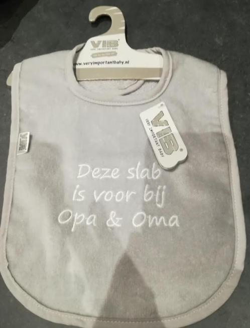 Nieuw slabbetje, Kinderen en Baby's, Babyvoeding en Toebehoren, Nieuw, Ophalen of Verzenden