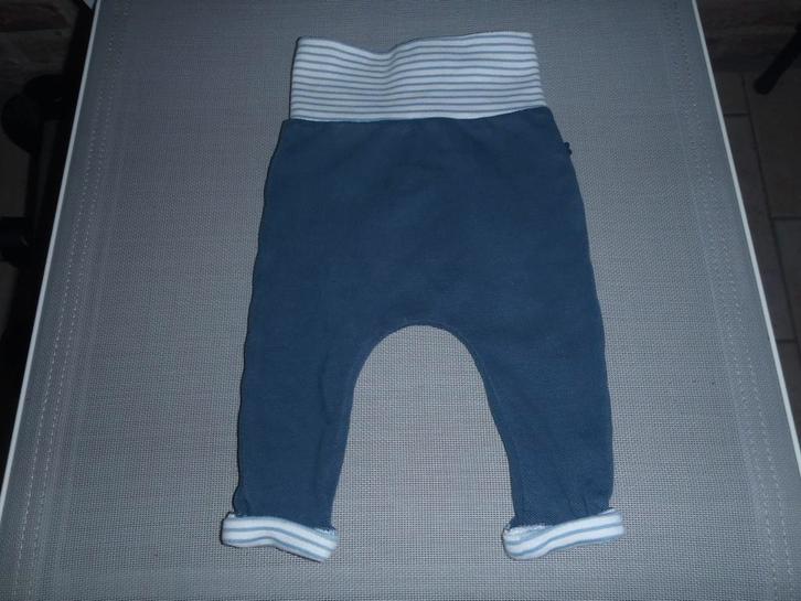 blauwe broek/legging maat 50, Kinderen en Baby's, Babykleding | Maat 50, Zo goed als nieuw, Jongetje, Broekje, Ophalen of Verzenden