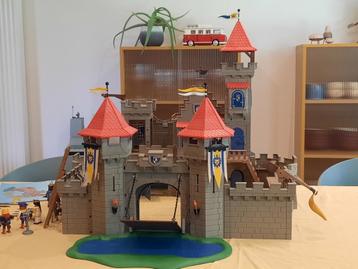 te koop: kasteel van Playmobil beschikbaar voor biedingen