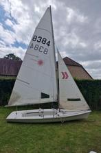 Laser 2 Regatta avec spi et trapèze, Sans moteur, Laser, 3 à 6 mètres, Polyester