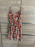 Kleedje dames maat medium, Ophalen