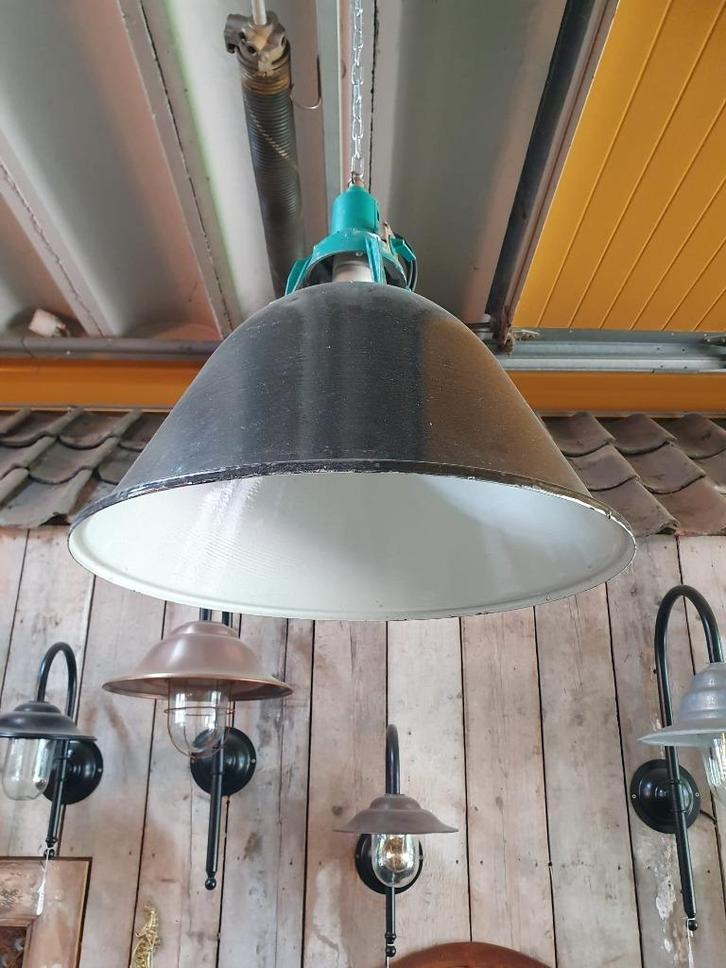 oude emaillen hanglamp, Huis en Inrichting, Lampen | Hanglampen, Zo goed als nieuw, Glas, Metaal, Ophalen