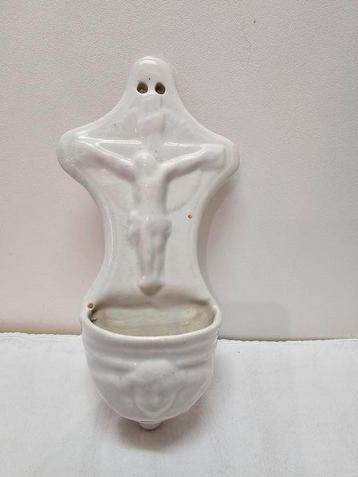 Wijwatervatje Christus Jezus oud wit beschikbaar voor biedingen