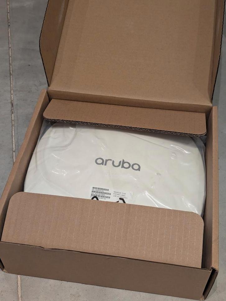 Aruba AP-555 Dual-band WiFi 6 indoor access point, Computers en Software, Accesspoints, Refurbished, Ophalen