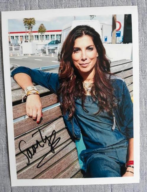 Gesigneerde foto van Saartje Vandendriessche., Verzamelen, Muziek, Artiesten en Beroemdheden, Nieuw, Verzenden