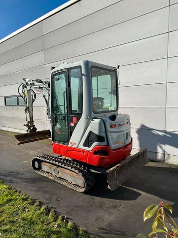 Takeuchi tb225 Minigraver in prima staat  beschikbaar voor biedingen