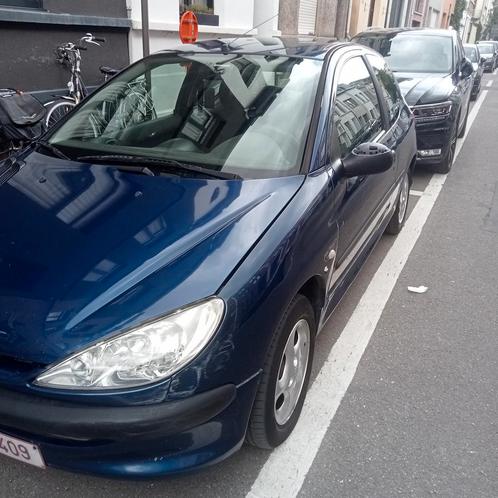 Peugeot 206 1.0 essence 2004 320 000 km, Autos, Peugeot, Particulier, Essence, Enlèvement