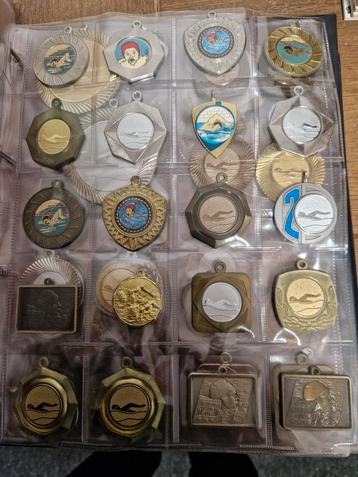 Verzameling penningen/ medailles Belgische zwemverenigingen