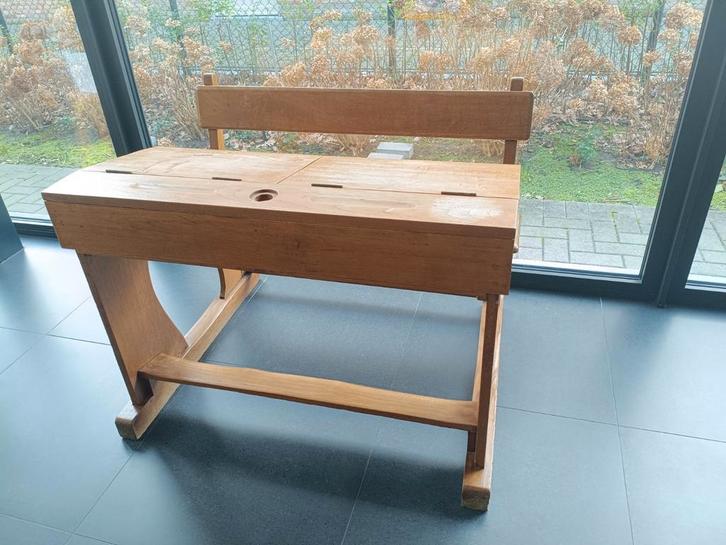 Bureau d'école ancien en bois en bel état., Antiquités & Art, Antiquités | Autres Antiquités, Enlèvement