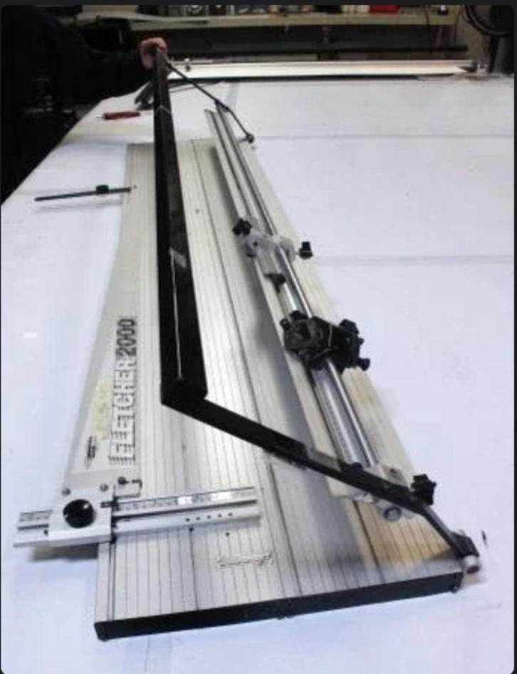 Fletcher 2000 Passe-partout Snijder 150cm, Huis en Inrichting, Woonaccessoires | Lijsten, Zo goed als nieuw, Metaal of Aluminium