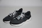 Decatlon zwarte sportschoenen maat 42, Kleding | Heren, Schoenen, Ophalen of Verzenden, Decathlon, Gedragen, Sportschoenen