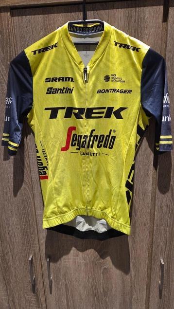 longo borghini trui beschikbaar voor biedingen