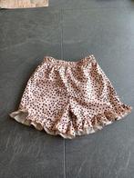 licht bruine short met zwarte stippen en frulletjes, Kinderen en Baby's, Kinderkleding | Maat 116, Broek, Meisje, Shein, Nieuw
