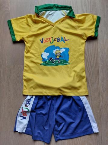 Voetbal outfit voetjebal  beschikbaar voor biedingen