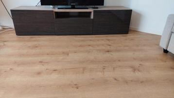 Ikea tv-meubel - 15€  beschikbaar voor biedingen