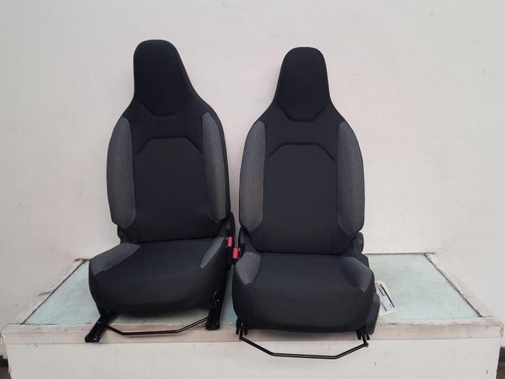 INTERIEUR (|710140H010|720200H020|710740H080C0|715520H010|71, Auto-onderdelen, Interieur en Bekleding, Toyota, Gebruikt
