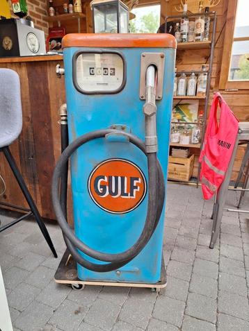 Vintage benzinepomp  beschikbaar voor biedingen