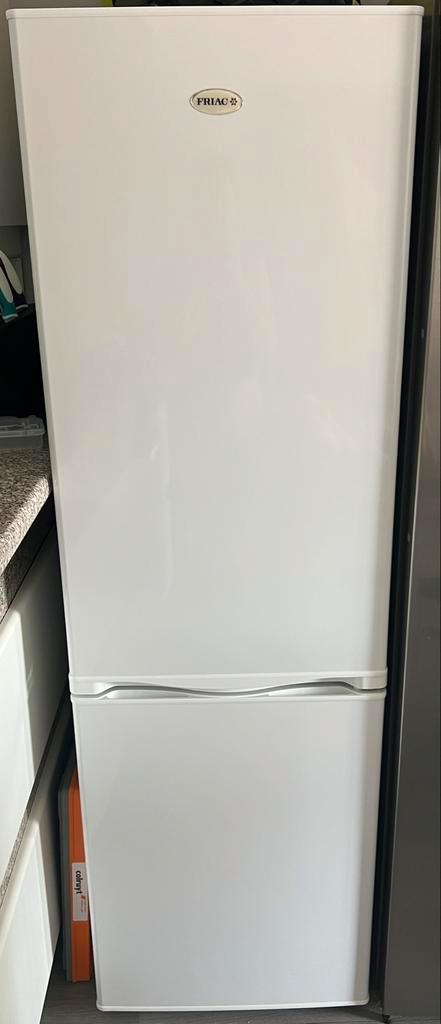 Friac combi ijskast diepvries, Elektronische apparatuur, Koelkasten en IJskasten, Zo goed als nieuw, Met vriesvak, 150 tot 200 liter