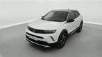Opel Mokka 1.2 Turbo Elegance *CARPLAY/CAMERA360/PDC/FULL LE, Auto's, Stof, Gebruikt, 1199 cc, Wit