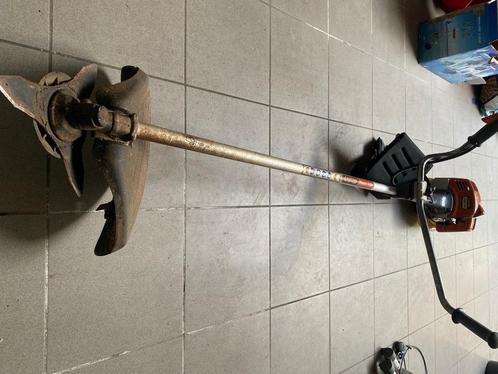 Castor Power 45P Bosmaaier + Harnas + Draad + Metalen Messen, Tuin en Terras, Bosmaaiers, Gebruikt, Benzine, 30 tot 50 cm, Ophalen