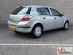 Opel Astra 1.4 Essentia | 5-Deurs | Airco |, Zwart, Bedrijf, Elektrische ramen, 142 g/km