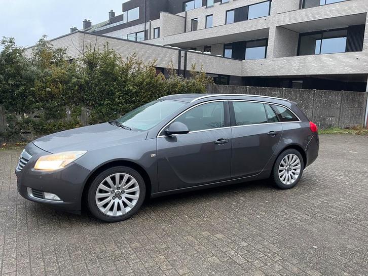 Opel insignia sport tourer 2.0 Cdti, Auto's, Opel, Particulier, Insignia, Boordcomputer, Diesel, Euro 5, Break, 5 deurs, Handgeschakeld