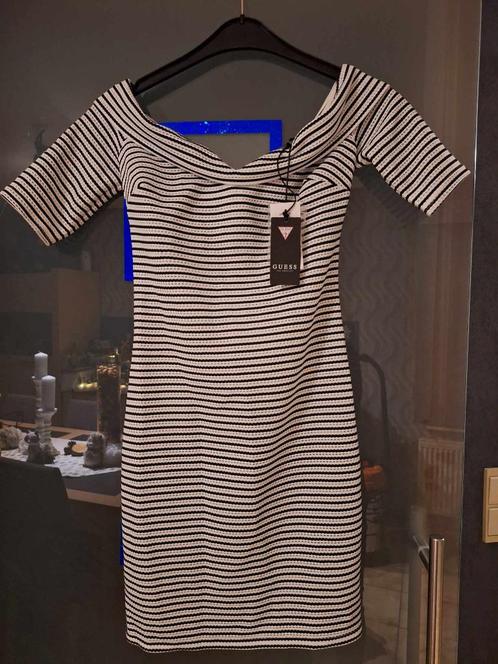 dames wit/zwart kleed van Guess mt XS, Kleding | Dames, Jurken, Nieuw, Maat 34 (XS) of kleiner, Wit, Boven de knie, Ophalen of Verzenden