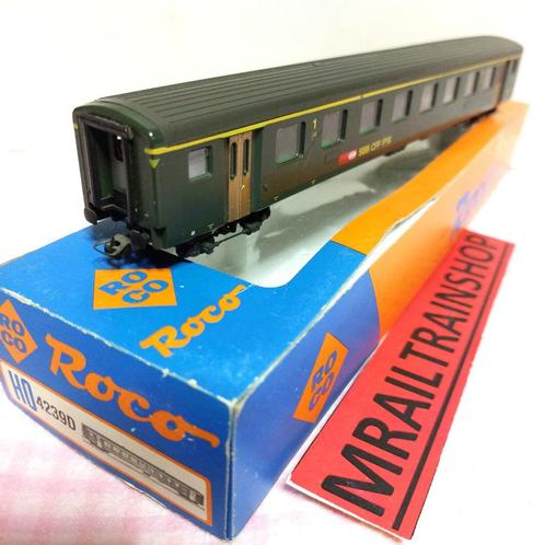 4239D ROCO HO - Zwitsers personenrijtuig 1e klasse OVP (C250, Hobby en Vrije tijd, Modeltreinen | H0, Zo goed als nieuw, Wagon