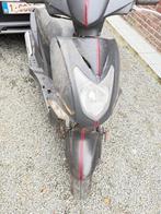 Kymco 2 takt , draait perfect , zonder papieren, Fietsen en Brommers, Ophalen of Verzenden, Gebruikt, Tweetakt, Agility