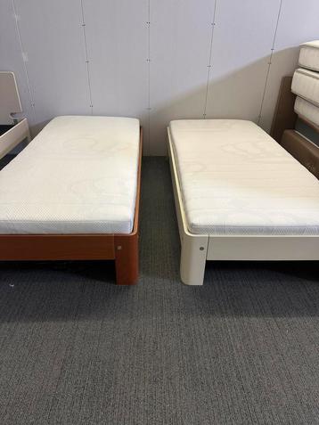 Auping Auronde bed 90x200 incl Auping Inizio matras beschikbaar voor biedingen