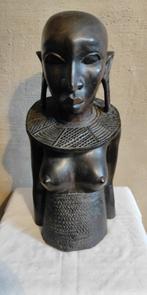 buste en ébène. Femme africaine, Enlèvement ou Envoi