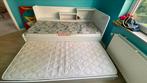 Onderschuifbed met 2 matrassen + 1 boekenkastbank, Ophalen, Gebruikt, 90 cm