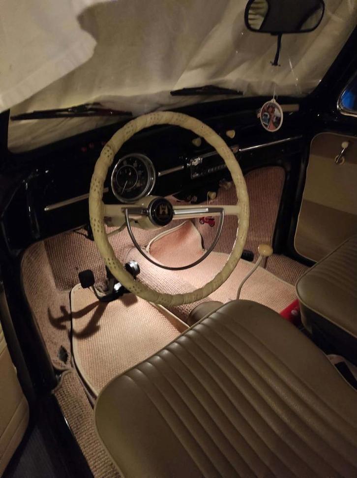 VW Coccinelle 64, Autos, Volkswagen, Particulier, Coccinelle, Essence, Berline, 2 portes, Boîte manuelle, Noir, Beige, Autre, Propulsion arrière