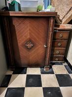 Kast met naaimachine, Ophalen