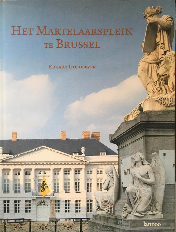 Het Martelaarsplein te Brussel, Antiek en Kunst, Antiek | Boeken en Manuscripten, Ophalen