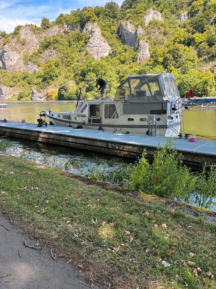 Boot in zeer goede staat., Watersport en Boten, Motorboten en Motorjachten, Gebruikt, Staal, 9 tot 12 meter, Diesel, Binnenboordmotor